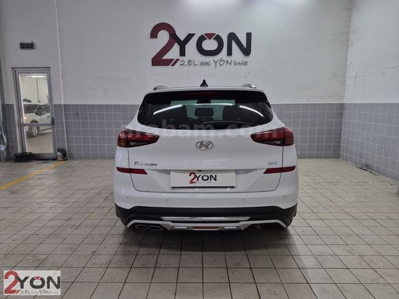 FİAT YÖN'DEN TUCSON 1.6 CRDİ STYLE DCT CAM TAVAN GERİ GÖRÜŞ ORJ.