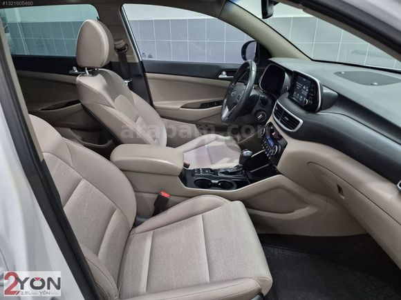 FİAT YÖN'DEN TUCSON 1.6 CRDİ STYLE DCT CAM TAVAN GERİ GÖRÜŞ ORJ.