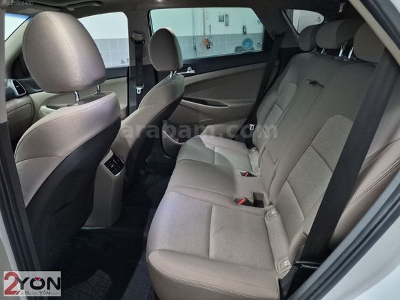 FİAT YÖN'DEN TUCSON 1.6 CRDİ STYLE DCT CAM TAVAN GERİ GÖRÜŞ ORJ.