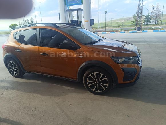 Erdem Eroğlu otomotiv den 2023 çıkışlı 51.000 km Turuncu