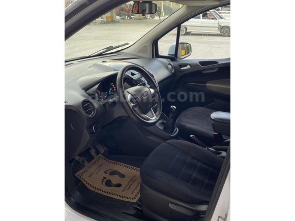 EMİR OTOMOTİVDEN OTOMOBİL RUHSATLI COURİER