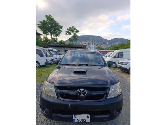 ÖZ ASLANYÜREK OTO Galeriden Toyota Hilux 2.5 D-4D 4x2 Comfort 2008 Model Hatay