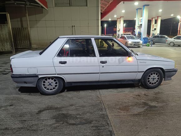 Sahibinden Renault R 9 1.4 Broadway 1993 Model