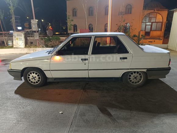 Sahibinden Renault R 9 1.4 Broadway 1993 Model