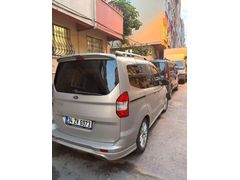 Düşük KM li Sigara İçilmemiş Ford Tourneo Courier 1.6 TDCi Titanium Plus
