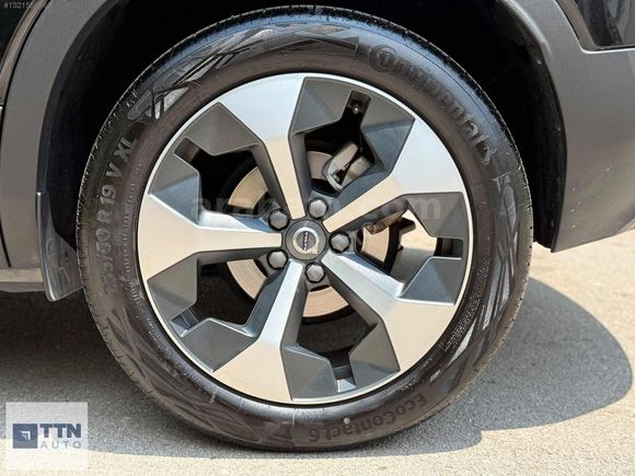 TTN AUTO'dan XC40 T2 PLUSARK 360° +OTONOM+KÖRNOKTA+KEYLESS