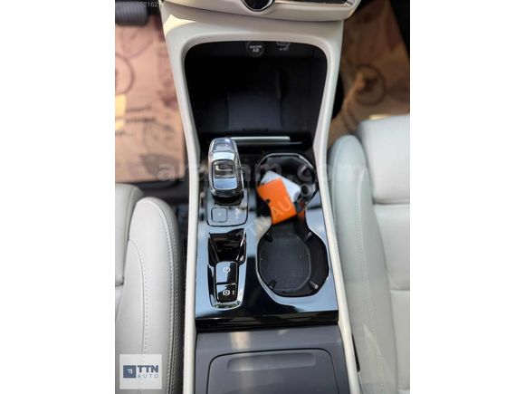 TTN AUTO'dan XC40 T2 PLUSARK 360° +OTONOM+KÖRNOKTA+KEYLESS