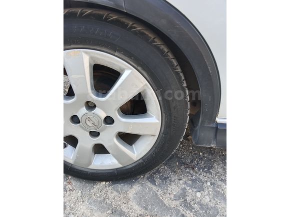 187000 KM Sahibinden Opel Corsa 1.2 Silverline 2006 Model 