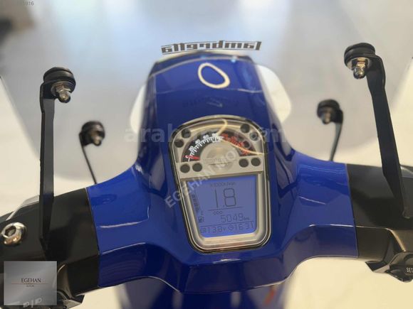 EGEHAN MOTORS'DAN 2023 LAMBRETTA V200 SPECİAL-HATASIZ-