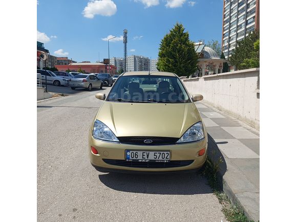 Sahibinden Ford Focus 1.6 Ghia 2001 Model 