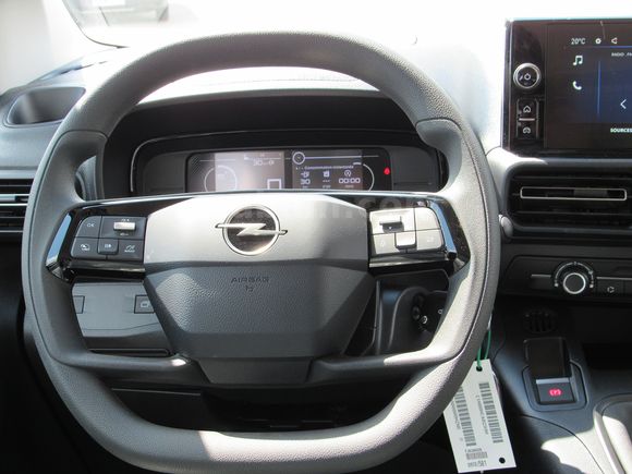 BÜYÜKSOYLU'DAN 2026 MODEL SIFIR OPEL COMBO 1.5 D ESENTİAL 130 HP