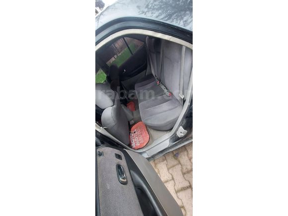 Sahibinden Mazda 323 1.6 i 2001 Model