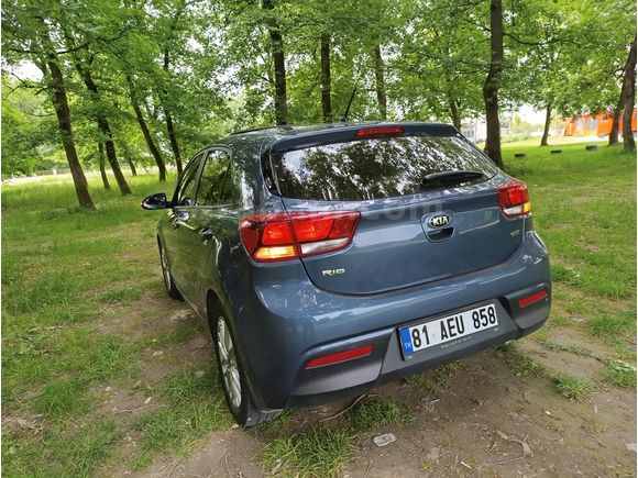 Sahibinden Kia Rio 1.4 WGT Elegance 2018 Model 