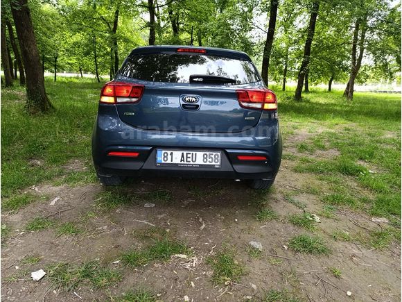 Sahibinden Kia Rio 1.4 WGT Elegance 2018 Model 