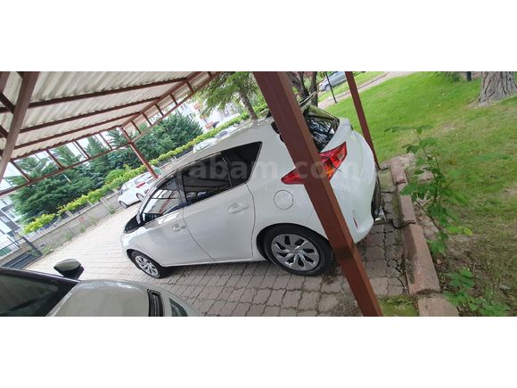 Toyota Auris 1.6 Lpg 2015