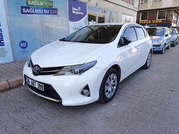 2015 Model Düşük km 1.6 Lpgli Toyota Auris