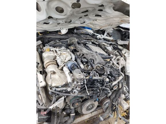 2021 model e 300 dizel 4 matik hurda belgeli