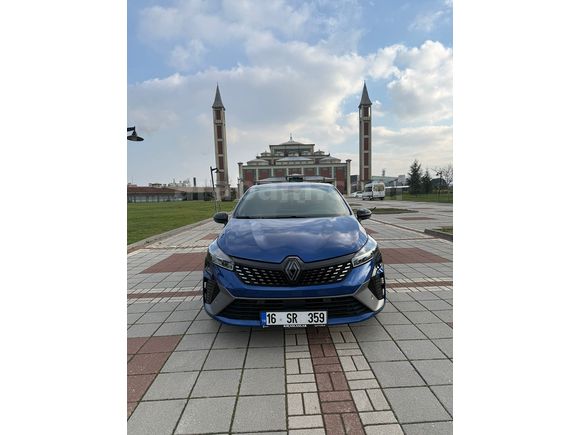 Sahibinden Renault Clio 1.0 TCe Techno Esprit Alpine 2024 Model 