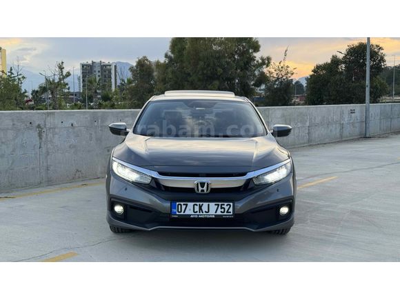 Galeriden Honda Civic 1.6i VTEC Eco Elegance 2021 Model Antalya 