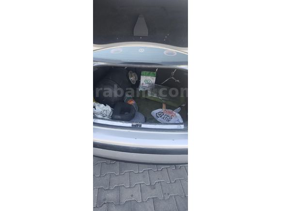 Sahibinden Volkswagen Bora 1.6 Trendline 2001 Model  325.000 km Gri (Gümüş)