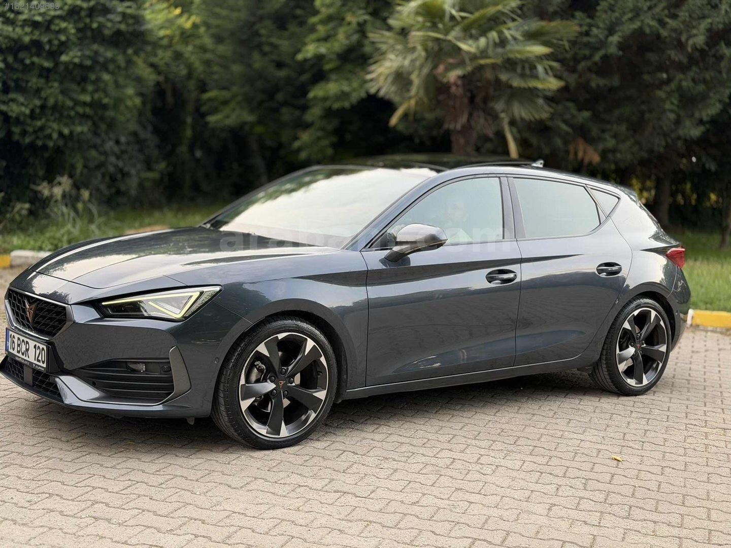 Galeriden Cupra Leon 1.5 eTSI Standart 2023 Model Bursa 72.000 km Gri 3