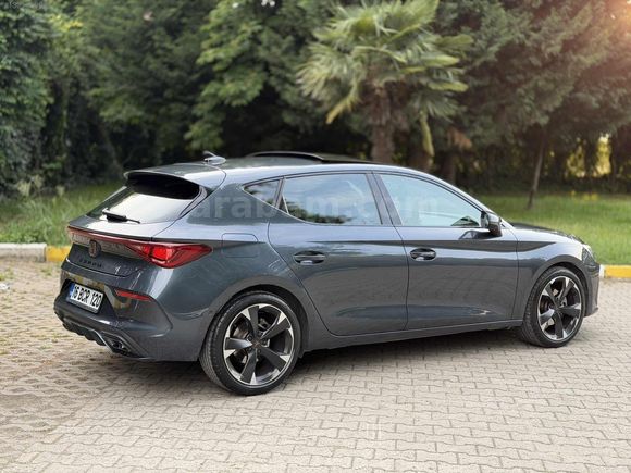 CUPRA LEON İLK SAHİBİNDEN HATASIZ - TRAMERSİZ -SUNROUF