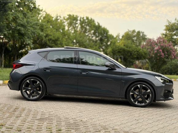 CUPRA LEON İLK SAHİBİNDEN HATASIZ - TRAMERSİZ -SUNROUF