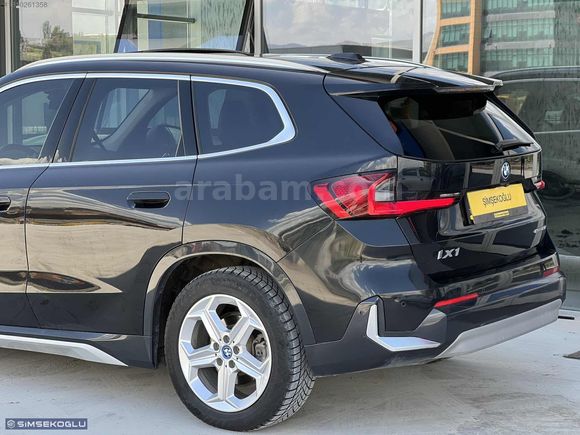 ŞİMŞEKOĞLU'DAN 2024 BMW İX1 HATASIZ TRAMERSİZ MOCHA DERİ %20 KDV