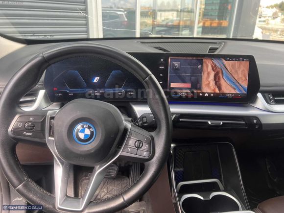 ŞİMŞEKOĞLU'DAN 2024 BMW İX1 HATASIZ TRAMERSİZ MOCHA DERİ %20 KDV