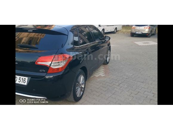 Sahibinden Değişensiz 110 beygir C4 1.6 HDi Confort Plus 2011 Model İzmir