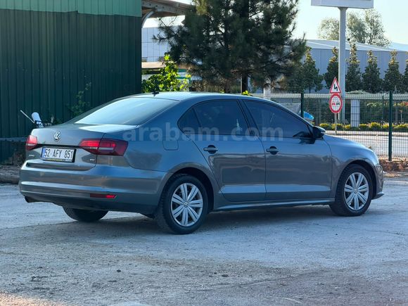 değişensiz düşük km tertemiz araba 