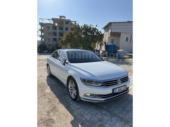 Sahibinden Volkswagen Passat 1.6 TDi BlueMotion Highline 2017 Model  205.000 km Beyaz