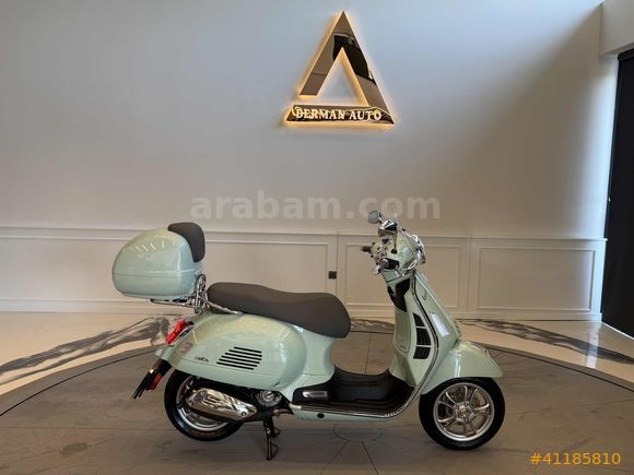 DERMAN AUTO HATASIZ 70KM DE VESPA GTS250 MİNT YEŞİL ÇANTALI