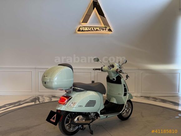 DERMAN AUTO HATASIZ 70KM DE VESPA GTS250 MİNT YEŞİL ÇANTALI