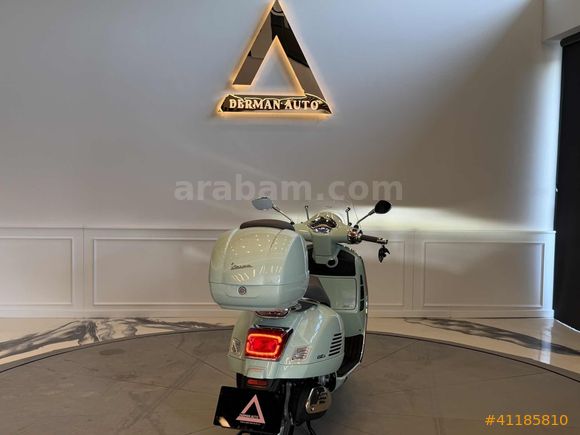 DERMAN AUTO HATASIZ 70KM DE VESPA GTS250 MİNT YEŞİL ÇANTALI