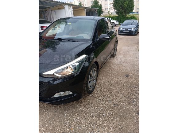 Temiz Aile Arabası Düşük Km Hasarsız