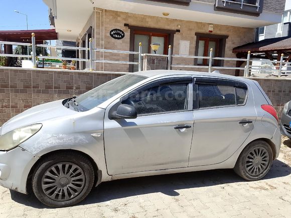 Sahibinden Hyundai i20 1.4 CRDi Team 2012 Model