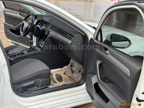 BERBEROĞLU/2015/B8/1.4TSİ/MANUEL/TAVAN-BAGAJ/KAPUT ORJİNAL