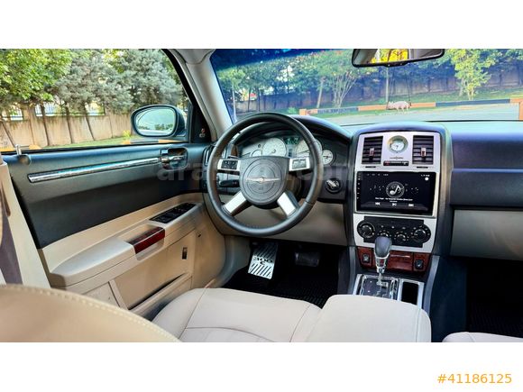 TOLCAR ( CHRYSLER 300 C )