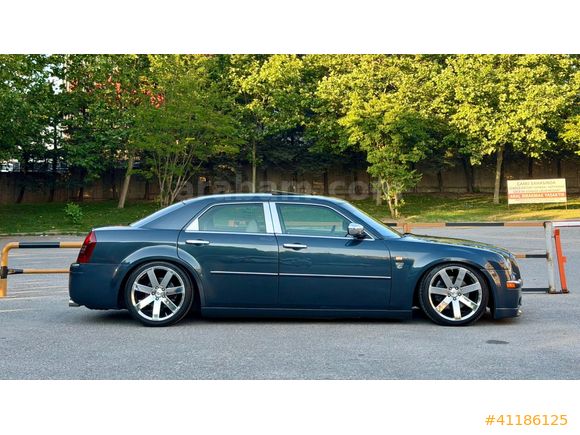 TOLCAR ( CHRYSLER 300 C )