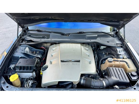 TOLCAR ( CHRYSLER 300 C )