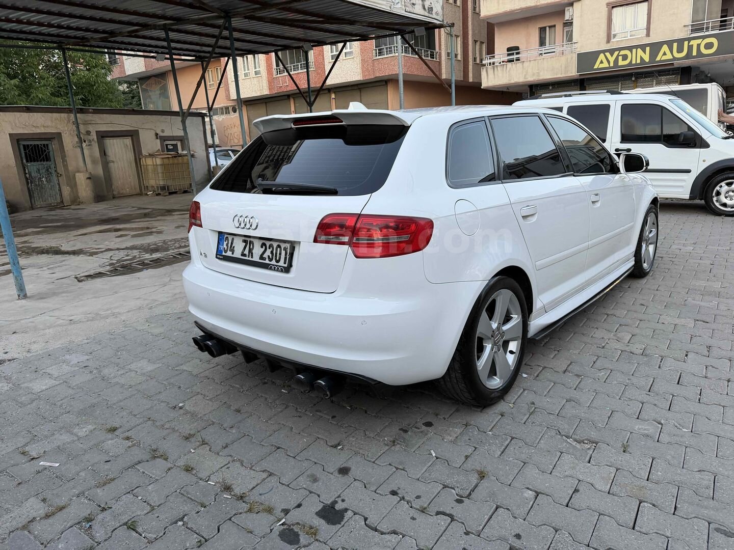 Galeriden Audi A3 Sportback 1.6 Ambiente 2012 Model Batman 360.000 km Beyaz 7