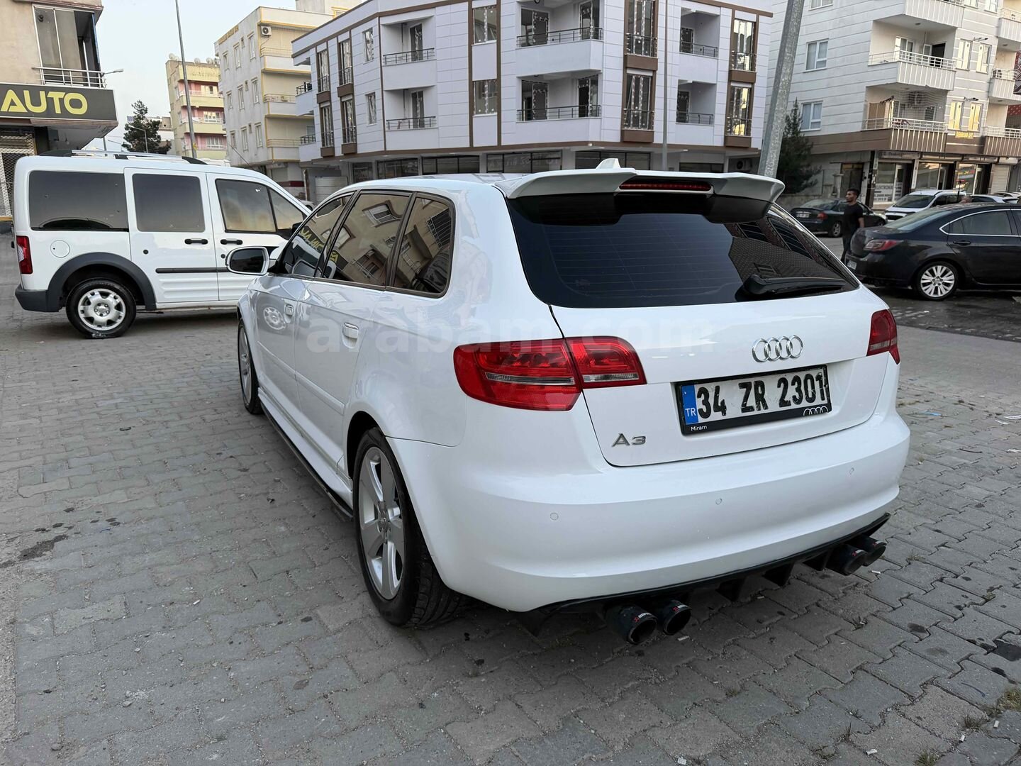 Galeriden Audi A3 Sportback 1.6 Ambiente 2012 Model Batman 360.000 km Beyaz 4