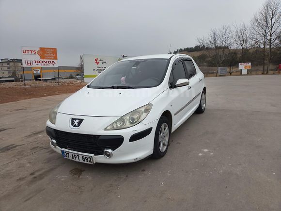 Sahibinden Peugeot 307 1.6 HDi Comfort 2006 Model  345.000 km Beyaz