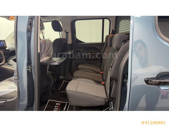 JOY AUTO 2026 '0' KM OPEL COMBO EDİTİON PRO EKRAN/YÜKSEK KONSOL