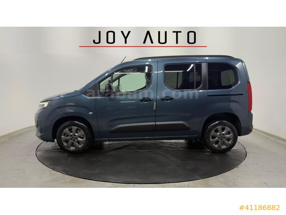 JOY AUTO 2026 '0' KM OPEL COMBO EDİTİON PRO EKRAN/YÜKSEK KONSOL