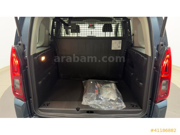 JOY AUTO 2026 '0' KM OPEL COMBO EDİTİON PRO EKRAN/YÜKSEK KONSOL