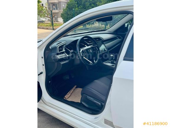 CEVHER MOTORS'DAN TEMİZ HONDA CİVİC