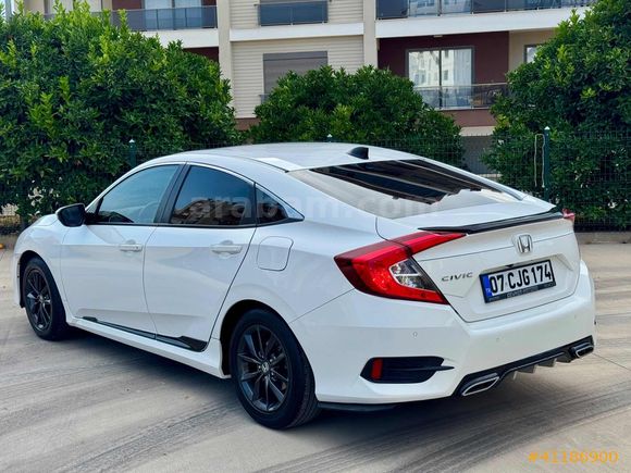 CEVHER MOTORS'DAN TEMİZ HONDA CİVİC