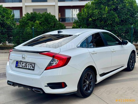 CEVHER MOTORS'DAN TEMİZ HONDA CİVİC